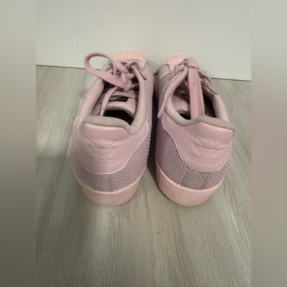 ADIDAS BABY PINK WEAVE SUPERSTAR TRAINERS SIZE 6 GOLD Logo - Picture 3 of 6